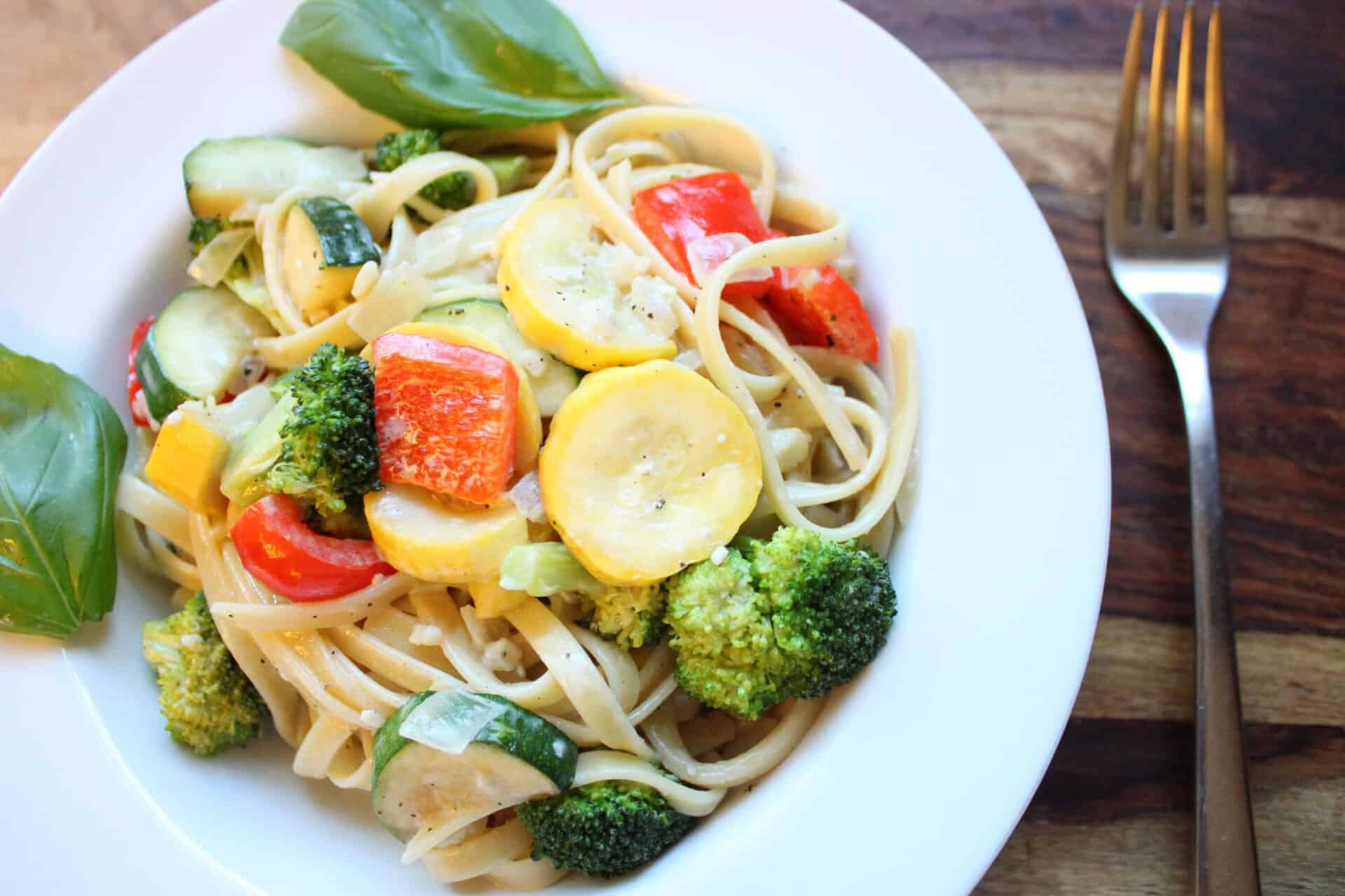 Creamy Fettuccine and Vegetable Primavera