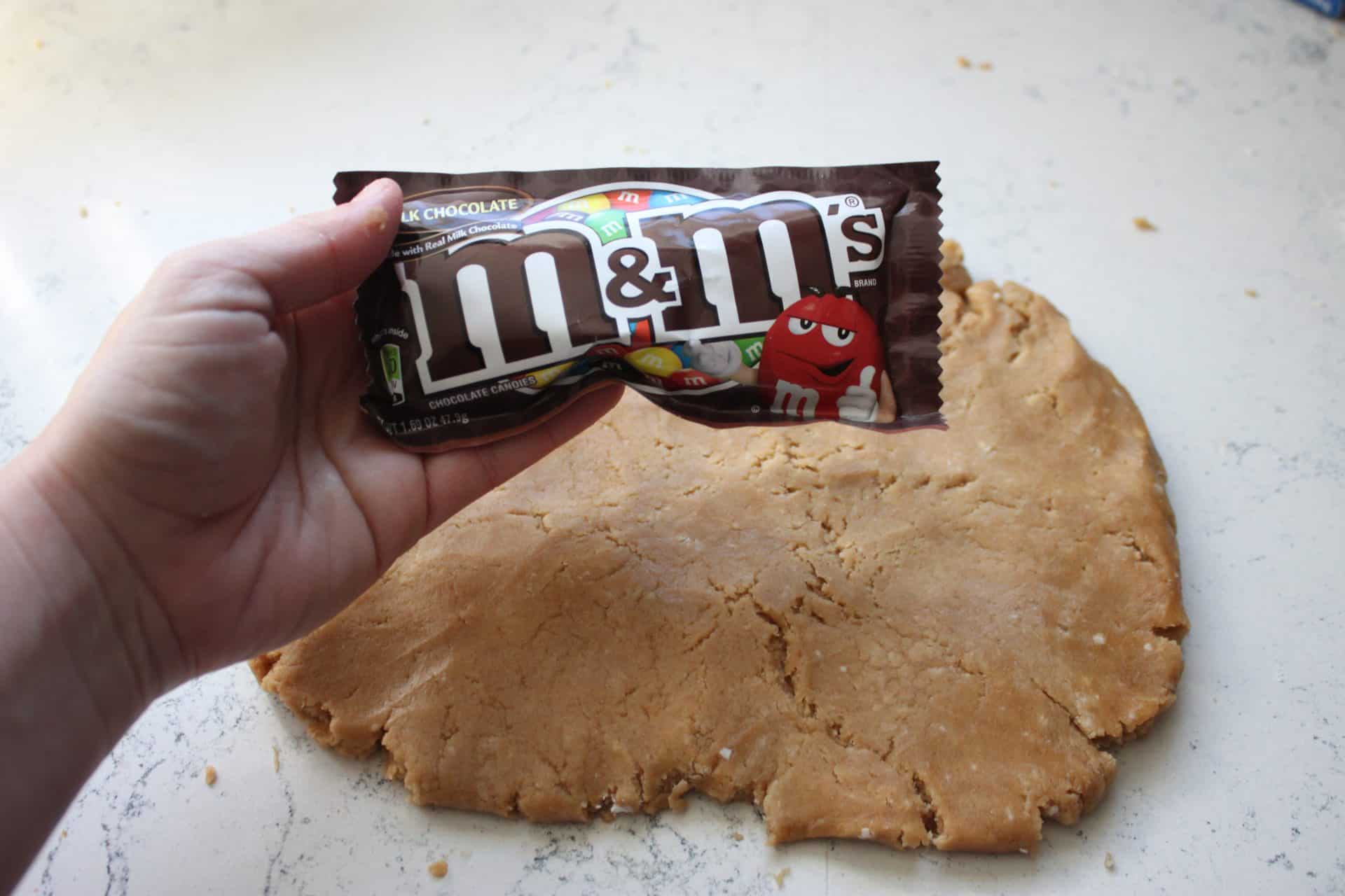 Irresistible M&M Peanut Butter Bars: 5 Simple Ingredients 7 Bag of M&Ms for M&M Peanut Butter Bars